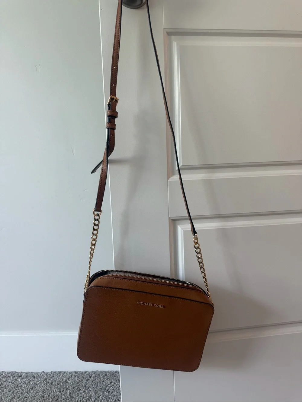 Michael Kors compact michael